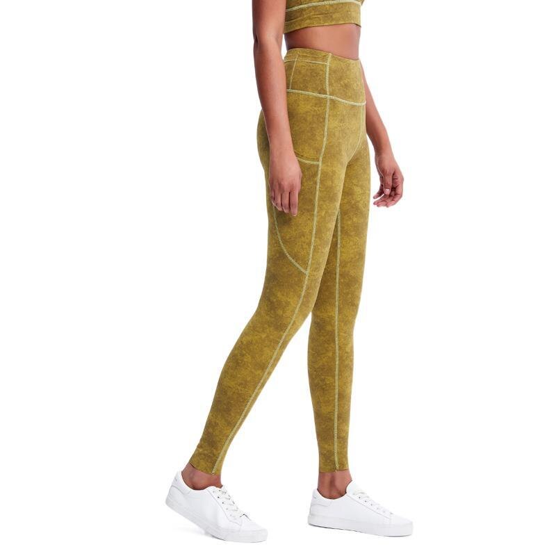 Matching set cross back bra and pocket leggings